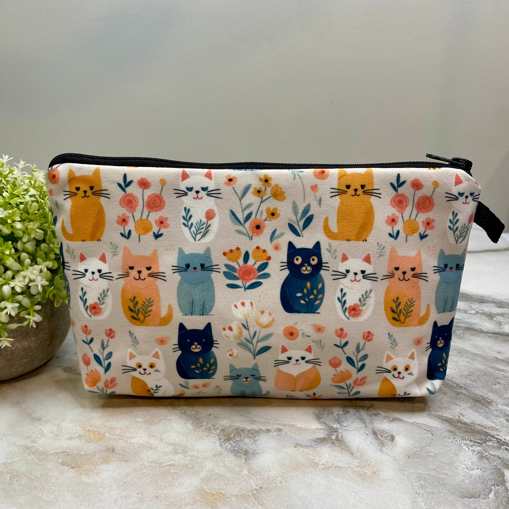 Pouch - Floral Cats In A Row