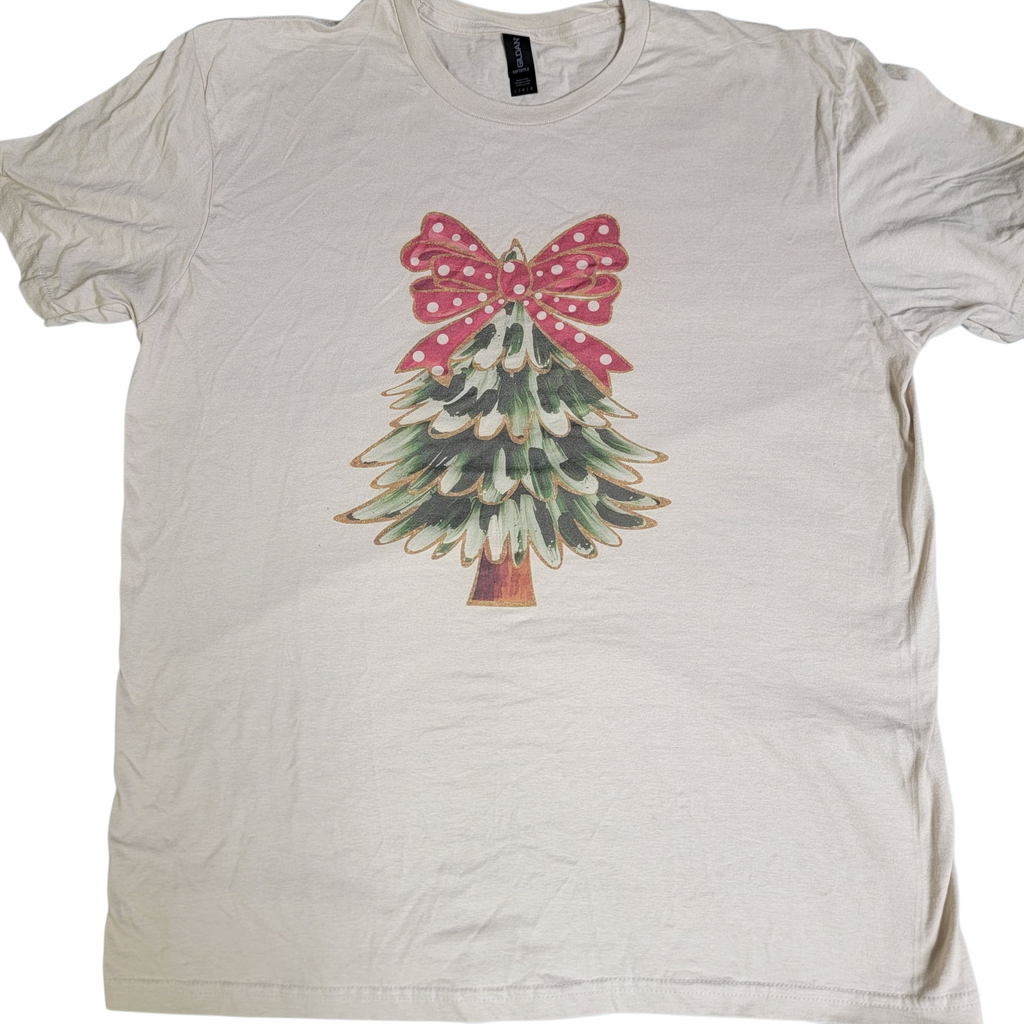 Vintage Christmas Tree Red Bow tee