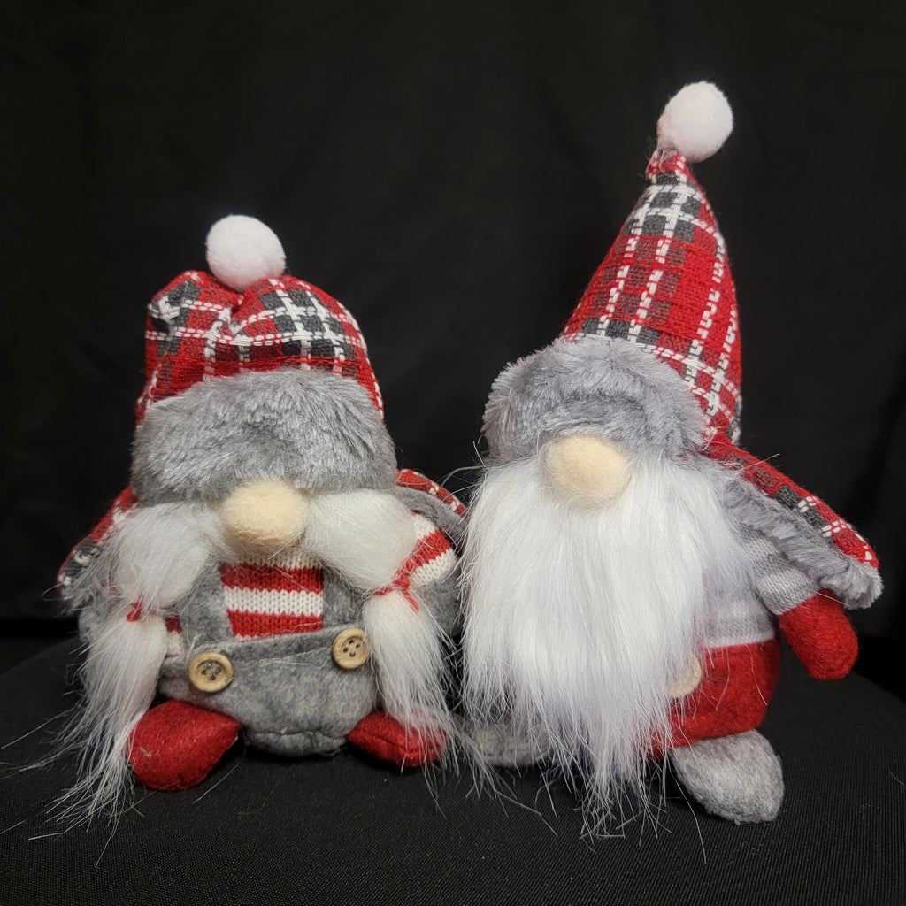 Gnome- Holiday plaid mini